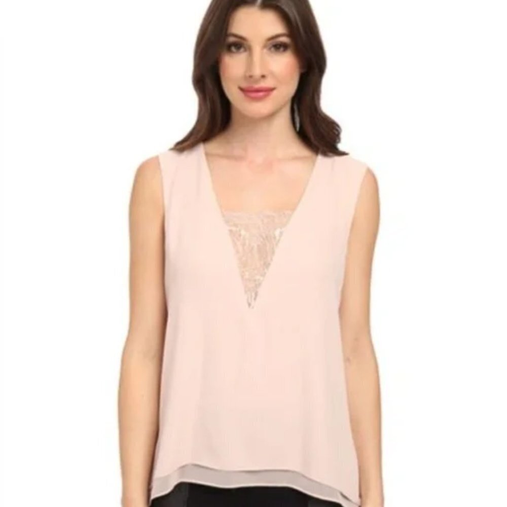 BCBGMaxAzria Light Peach Pink Mishelle Lace Insert V-Neck Chiffon Tank size XS